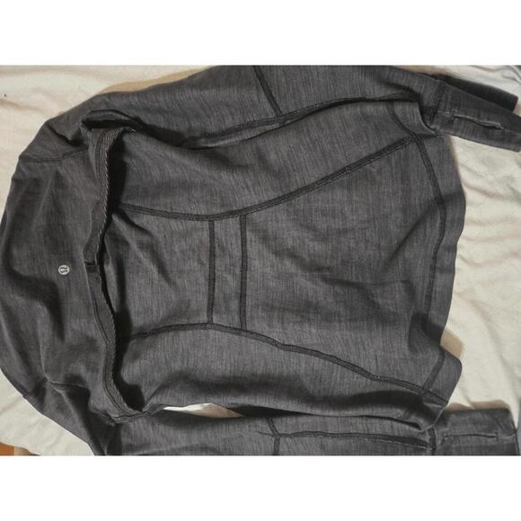 Lululemon Women's Black Full-Zip Athletic Jacket - Picture 7 of 8